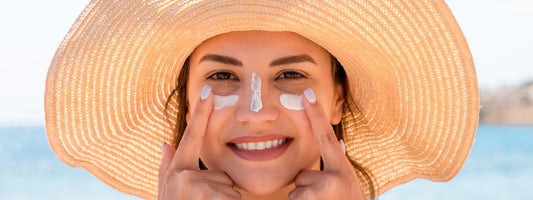 women applying sunscreen for summer skincare
